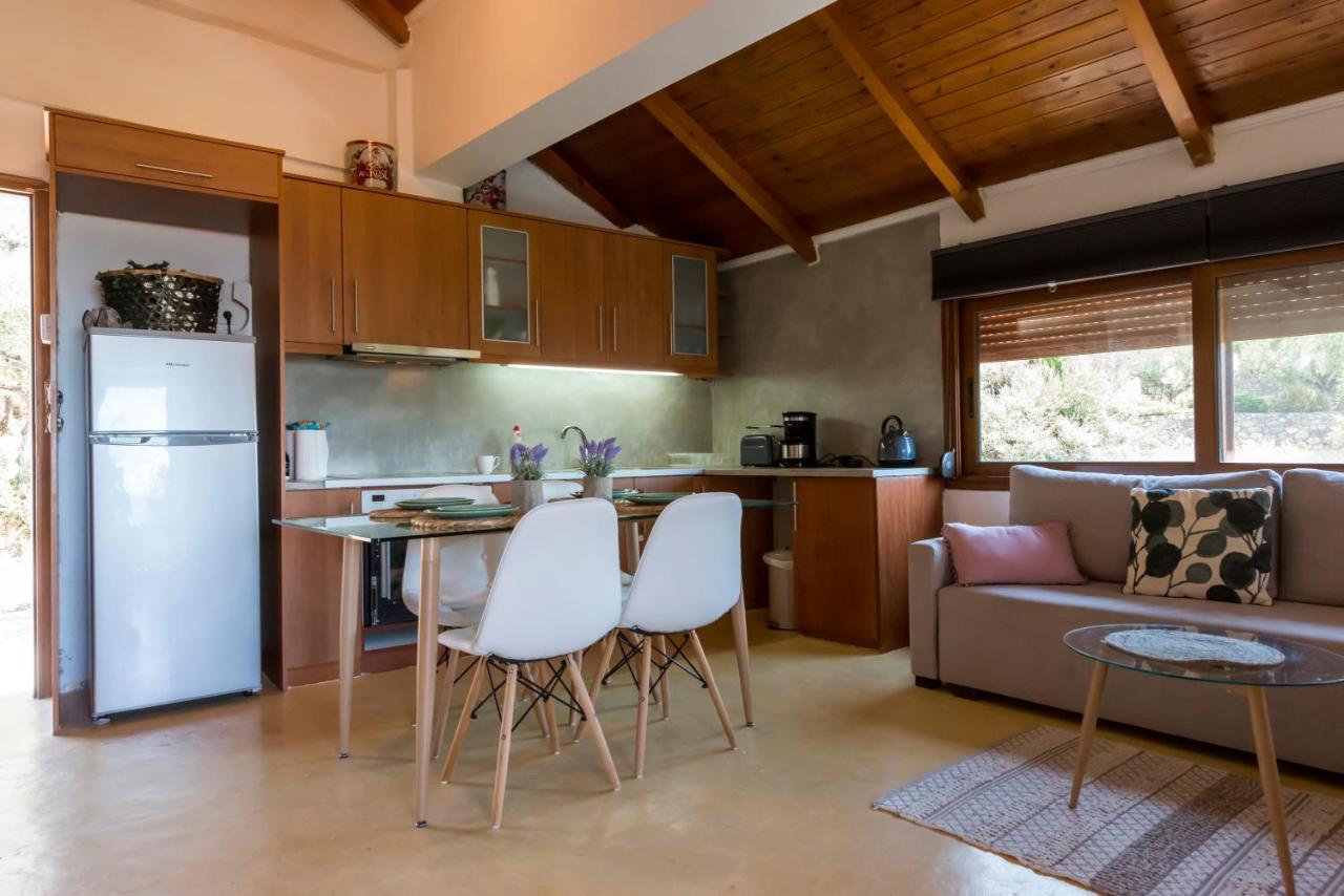 Seaside Heaven - Sunset Views Close To The Beach Apartment Kalamata Bagian luar foto