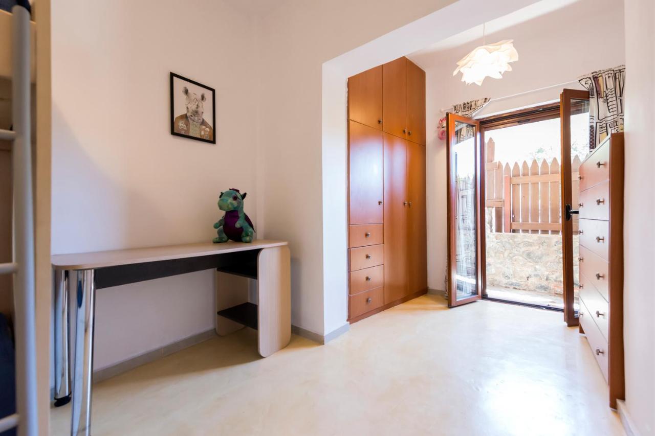 Seaside Heaven - Sunset Views Close To The Beach Apartment Kalamata Bagian luar foto