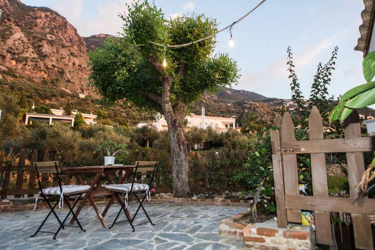 Seaside Heaven - Sunset Views Close To The Beach Apartment Kalamata Bagian luar foto